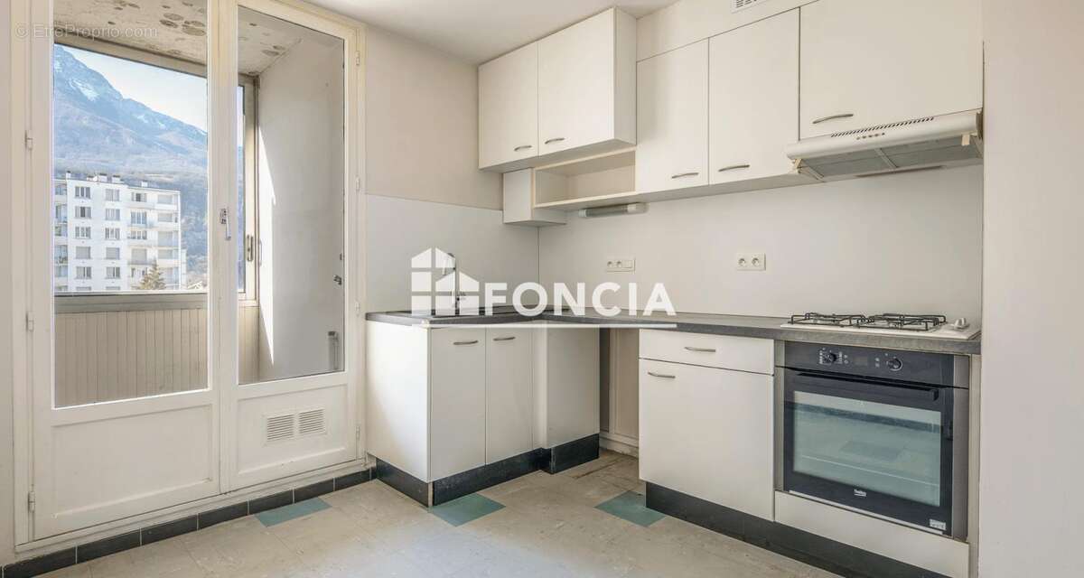 Appartement à LE PONT-DE-CLAIX