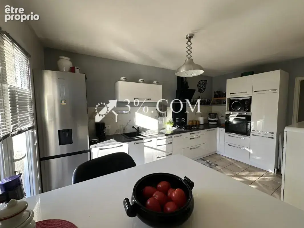 Maison plain pied avec garage, piscine et jardin attenant - photo 6
