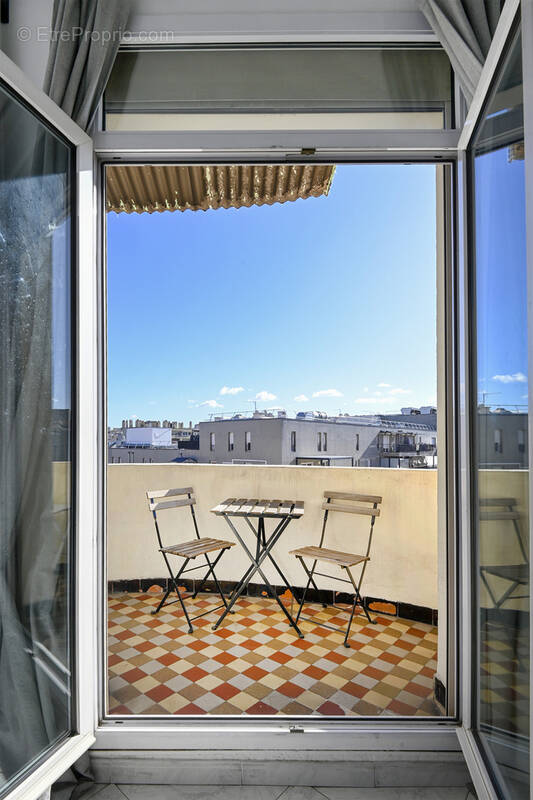 Appartement à MARSEILLE-3E