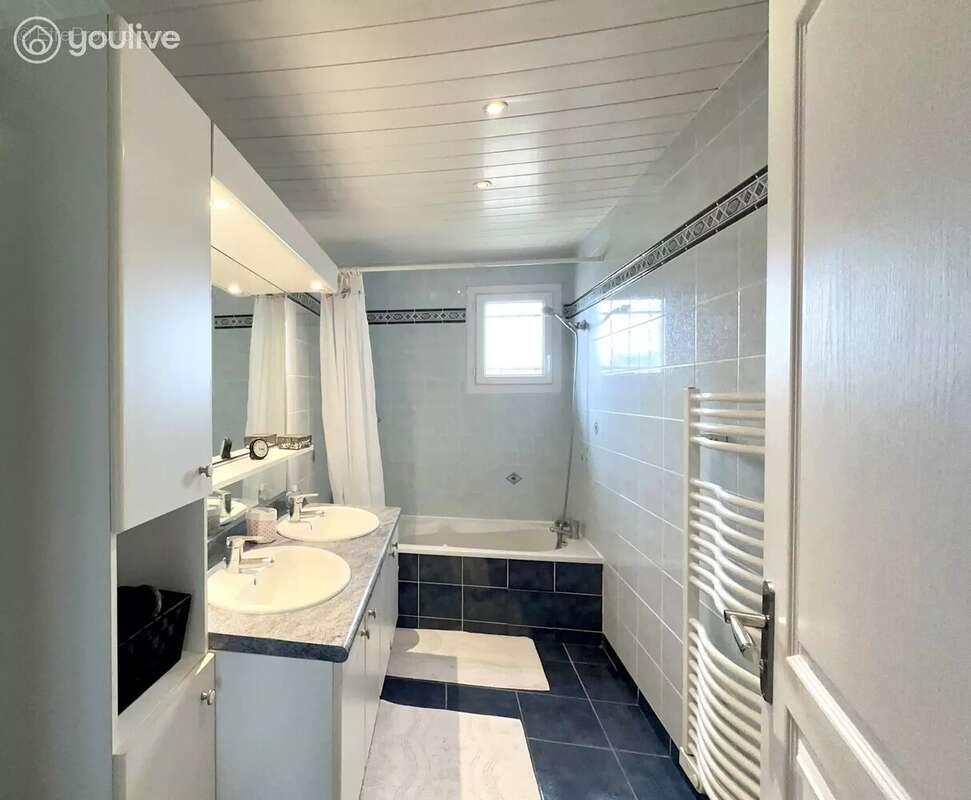 Maison à LES SORINIERES