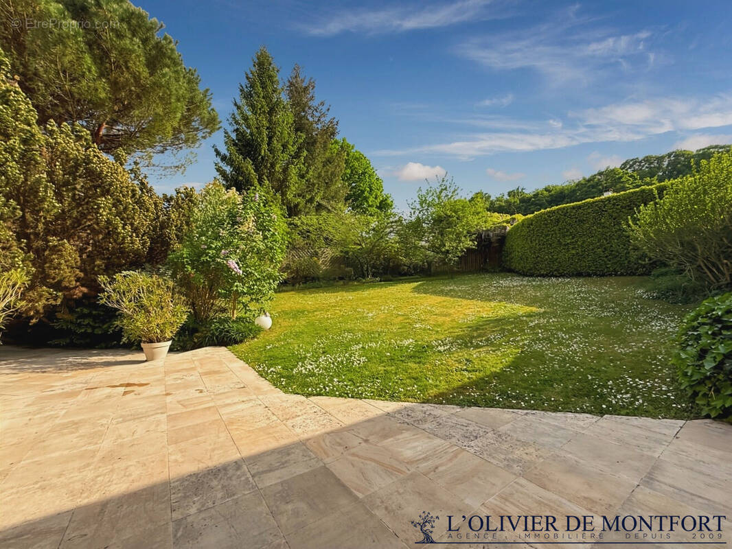 Maison à MONTFORT-L'AMAURY