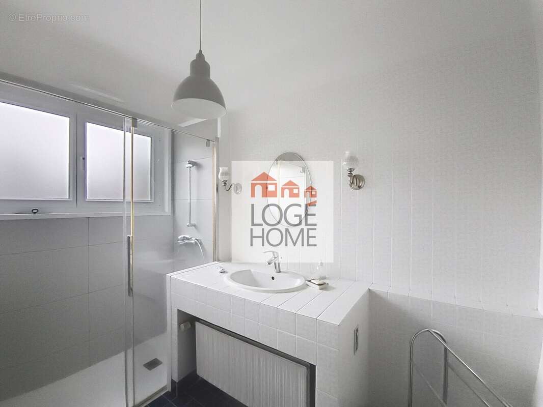 Maison à BRUAY-LA-BUISSIERE