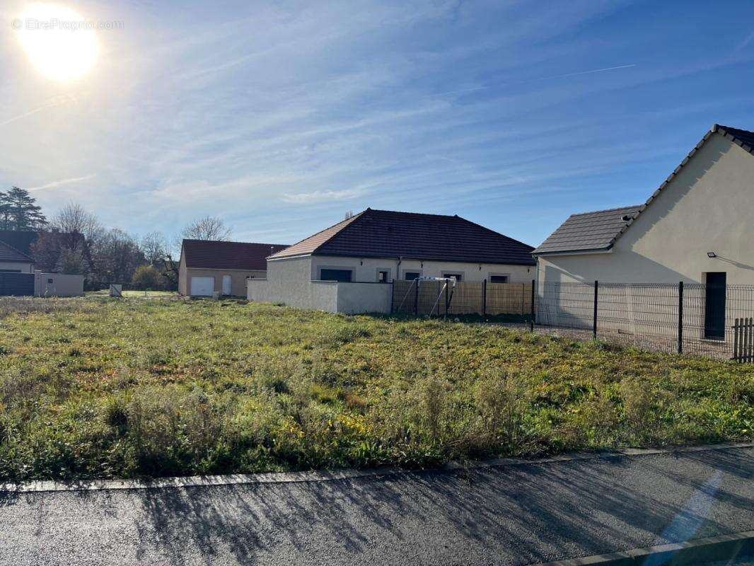 Terrain à MONTAGNY-LES-BEAUNE