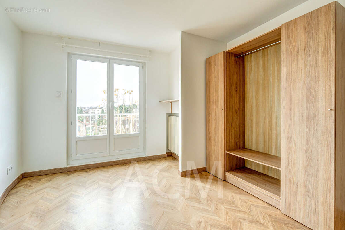 Appartement à MAISONS-LAFFITTE