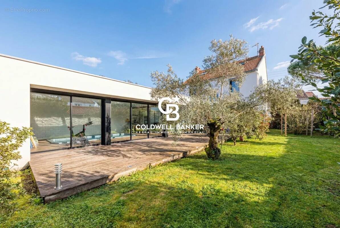 Maison à SAINT-SEBASTIEN-SUR-LOIRE