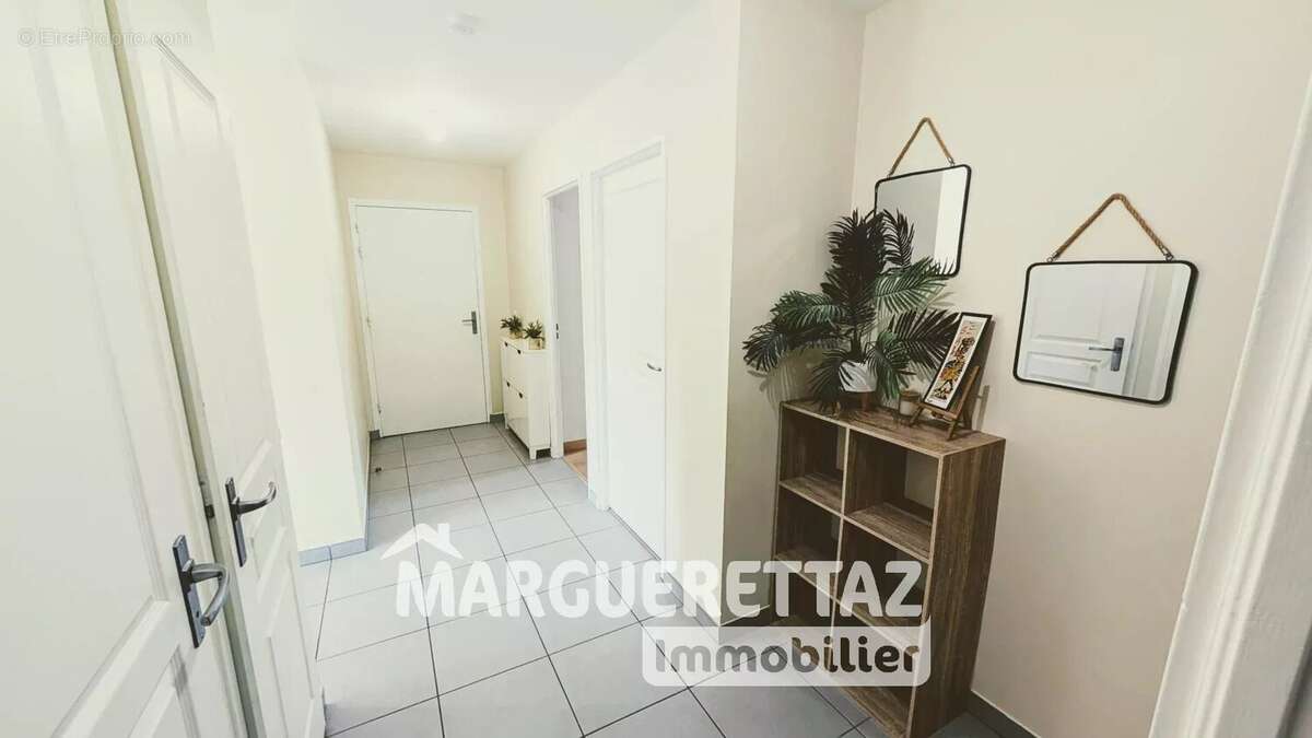 Appartement à CONTAMINE-SUR-ARVE