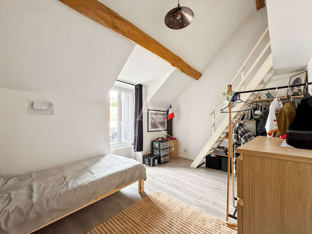 Maison en pierre renovée avec cave et jardin clos - photo 11