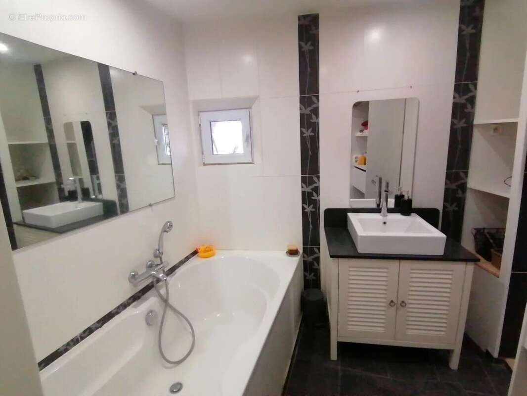 Maison à SAINT-GERVAZY