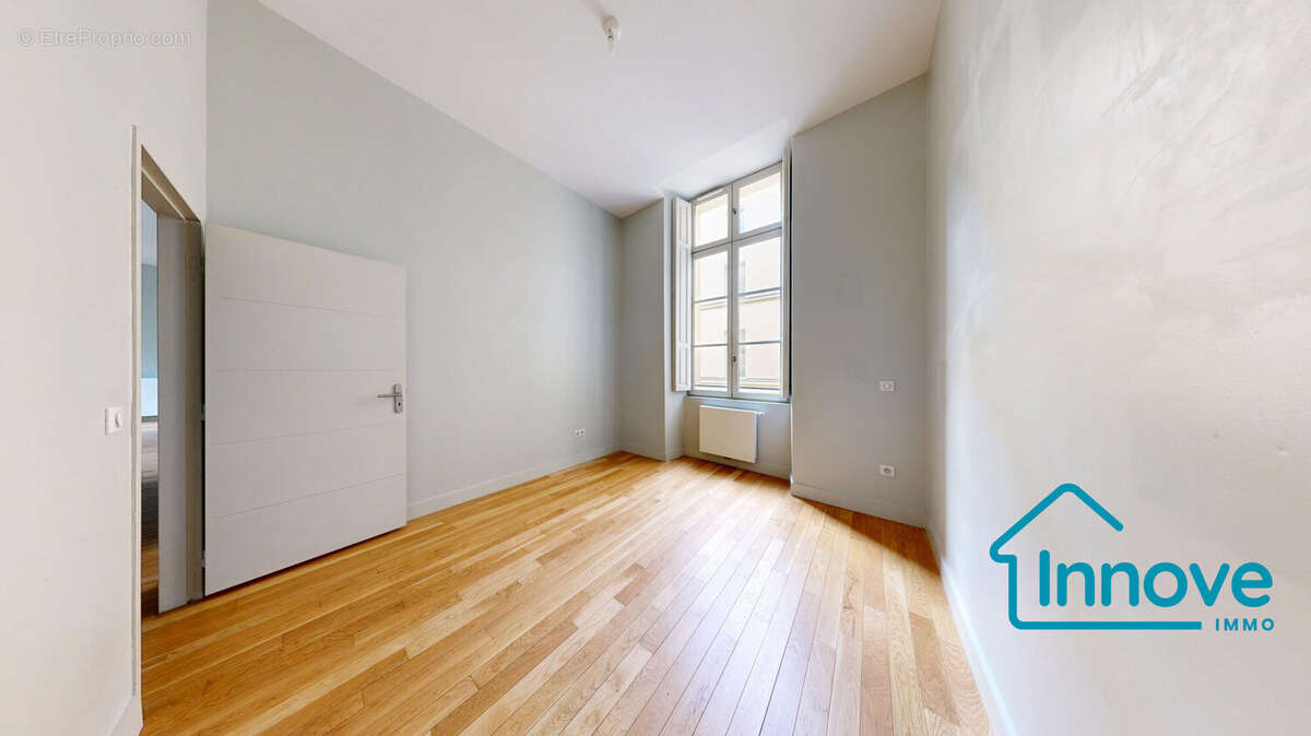 Appartement à VERSAILLES