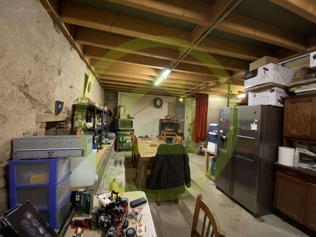 Maison à LIGNEROLLES