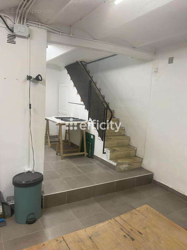 Commerce à MARSEILLE-1E