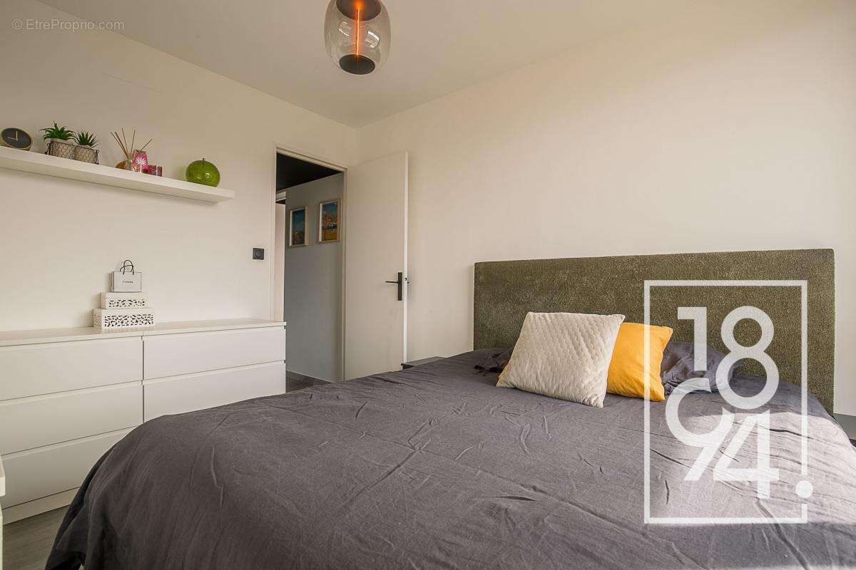 Appartement à MARSEILLE-9E
