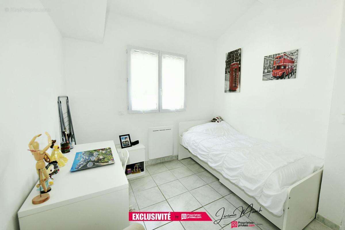 Maison à ROQUEBRUNE-SUR-ARGENS