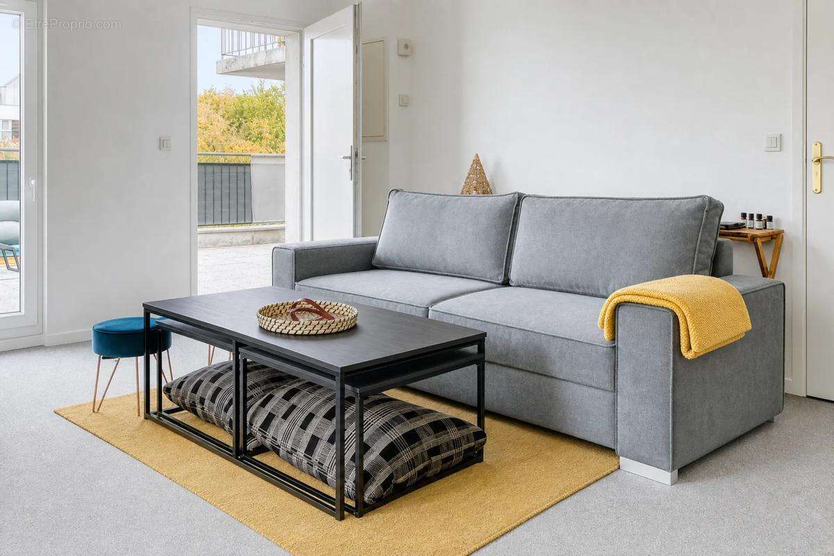 Appartement à VAL-DE-REUIL
