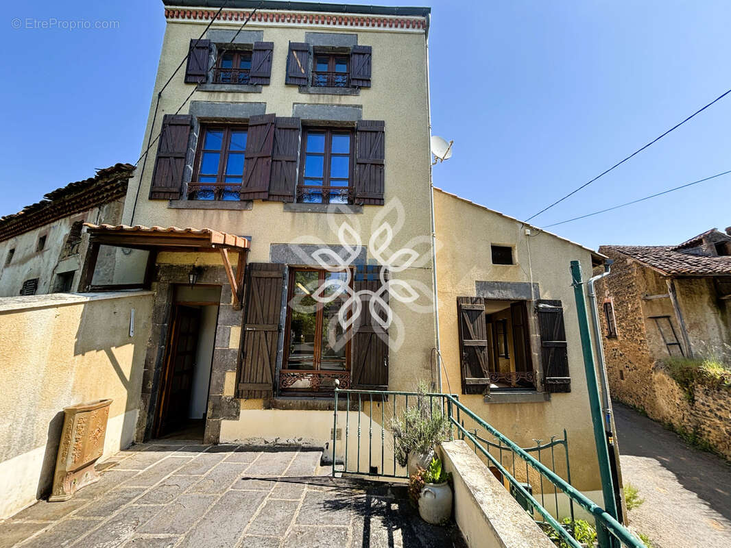 Maison à BOUDES