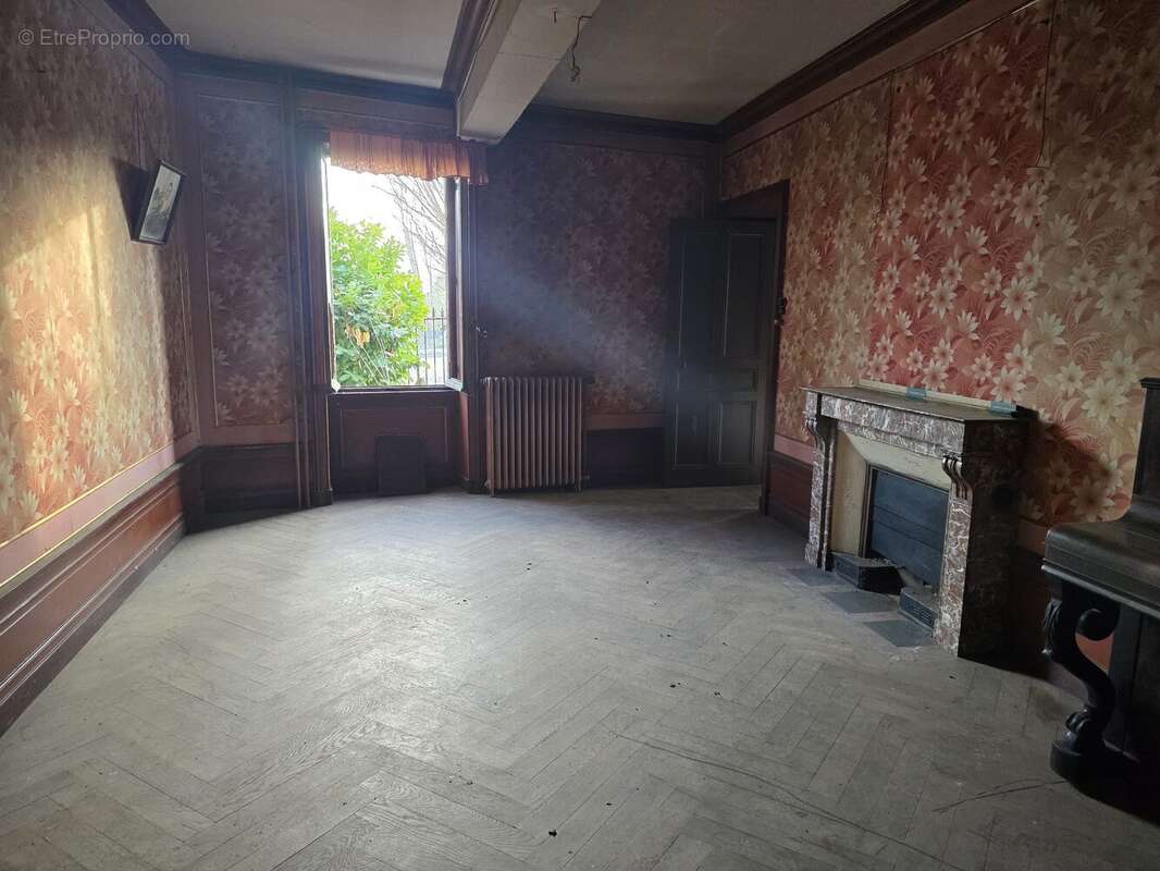 Commerce à GUEREINS