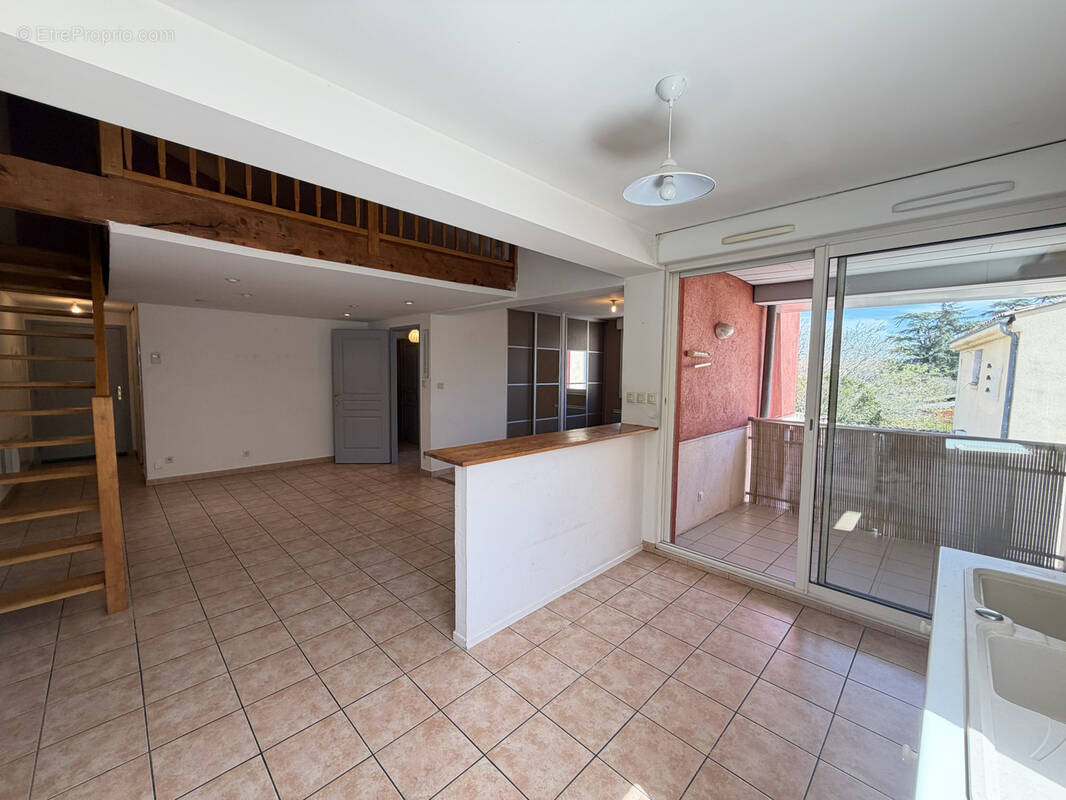 Appartement à SAINT-MAXIMIN-LA-SAINTE-BAUME