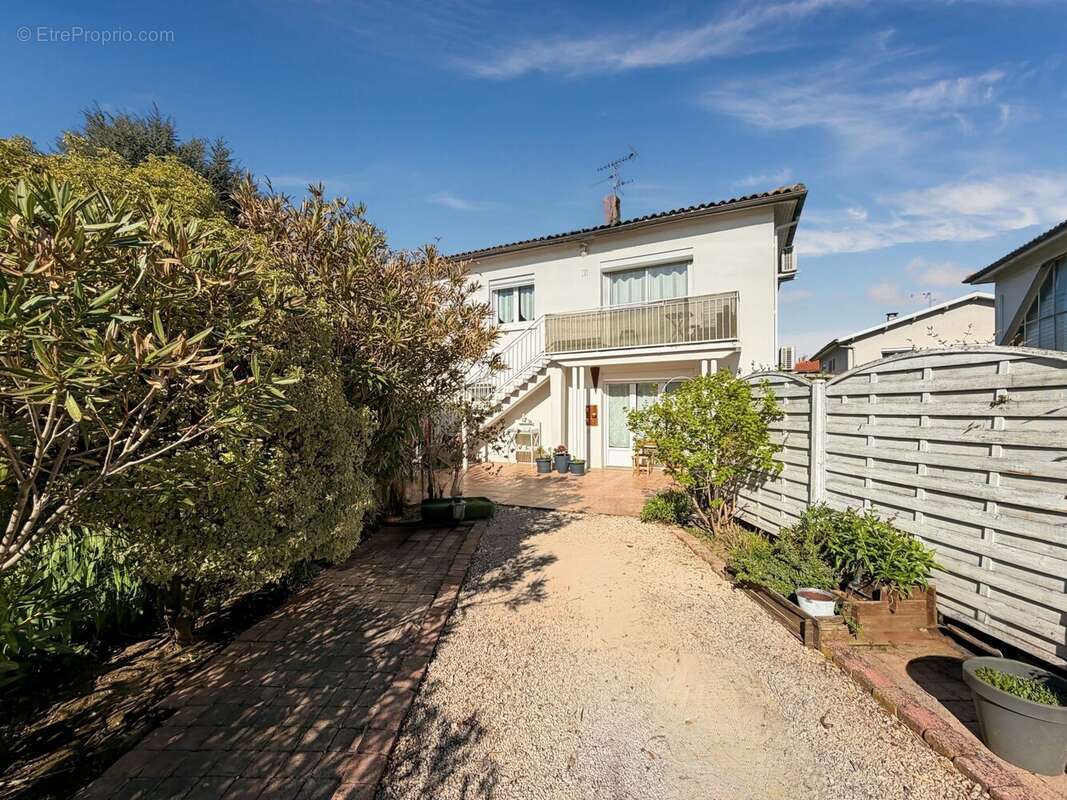 Maison à VILLENEUVE-TOLOSANE