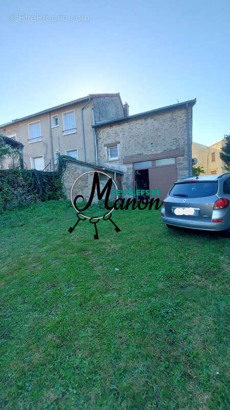 Maison à BESSINES-SUR-GARTEMPE