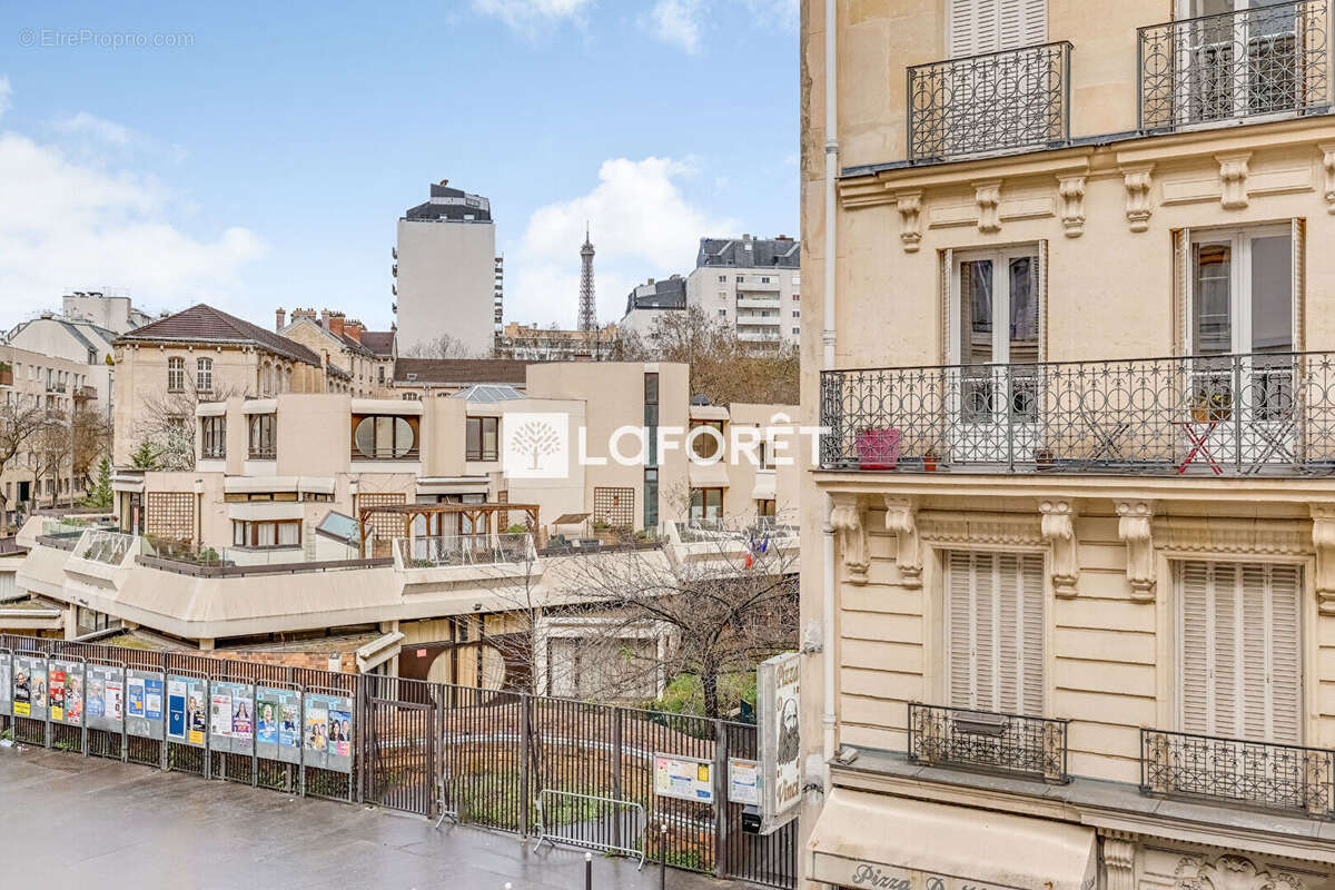 Appartement à PARIS-15E