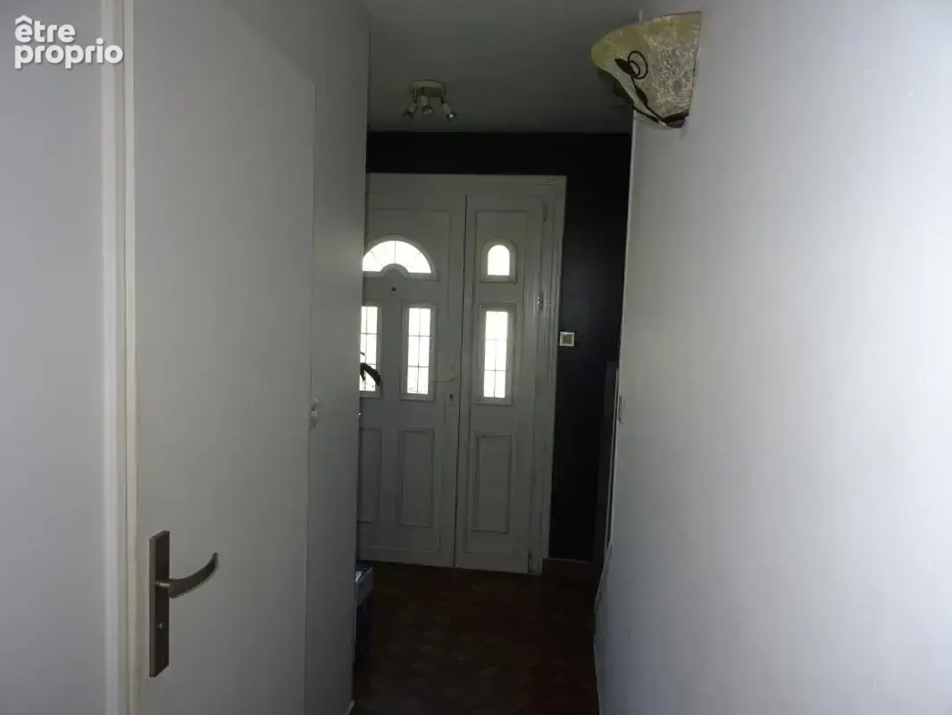 Limoges nord belle maison mitoyenne des deux cotes sans travaux 3/4 chambres cuisine equipee plus une veranda - photo 22