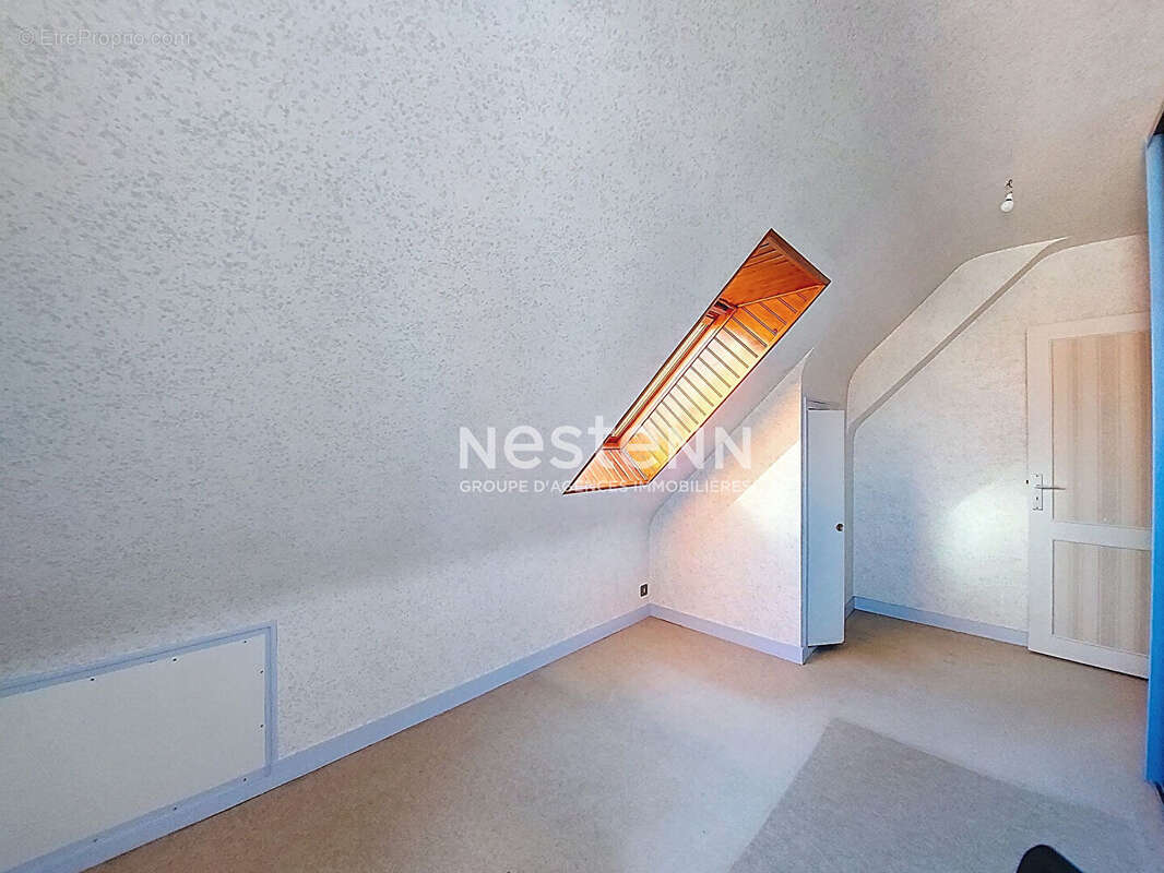 Maison à SAINTE-LUCE-SUR-LOIRE