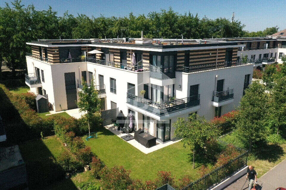 Appartement à VOISINS-LE-BRETONNEUX