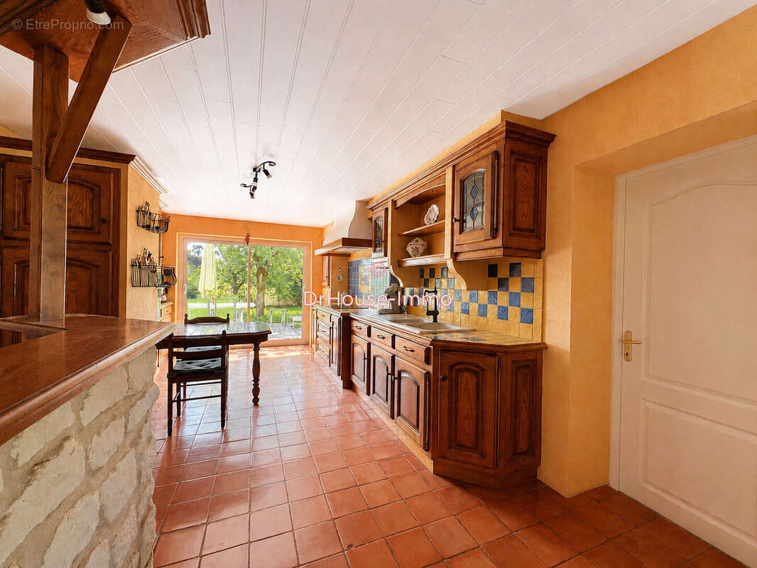 Maison 6 pièces 182 m² à vendre à Xambes (16330) - photo 25