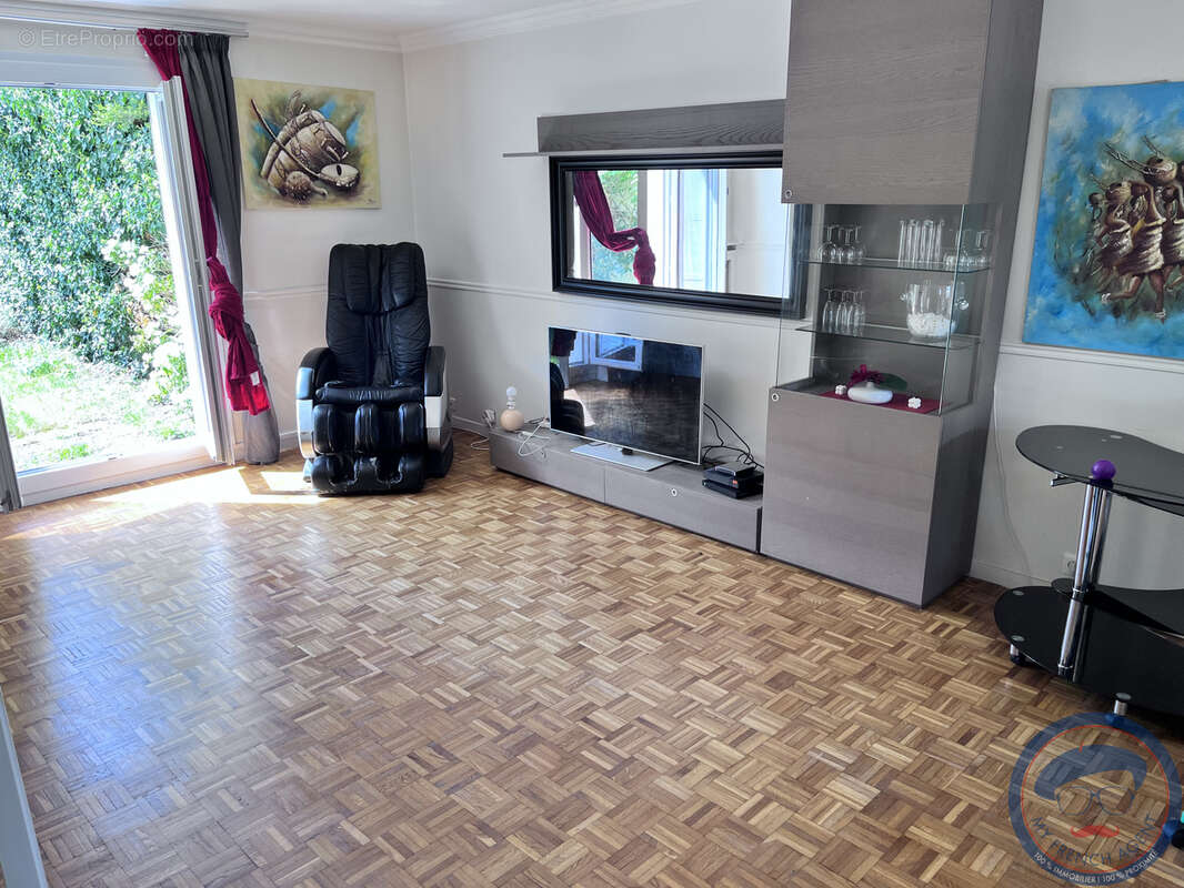 Maison de 5 pièces - 107 m2 - Beau jardin - photo 2