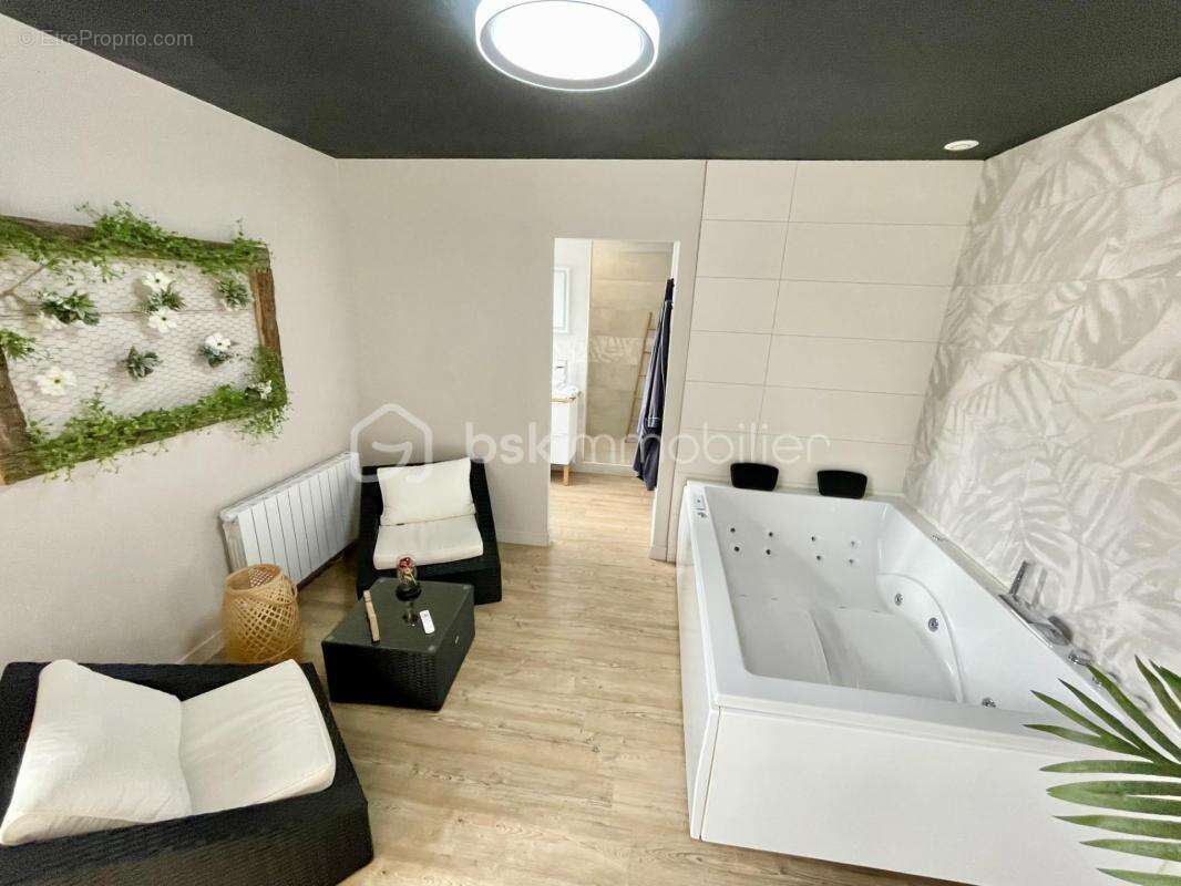 Ensemble immobilier (2 maisons) – rentabilité locative 11 % - photo 4