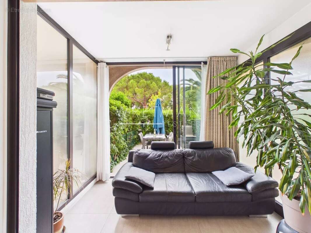 Appartement à VILLENEUVE-LOUBET