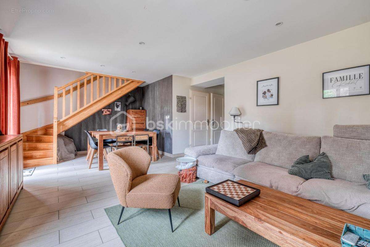 Maison à CLAYE-SOUILLY