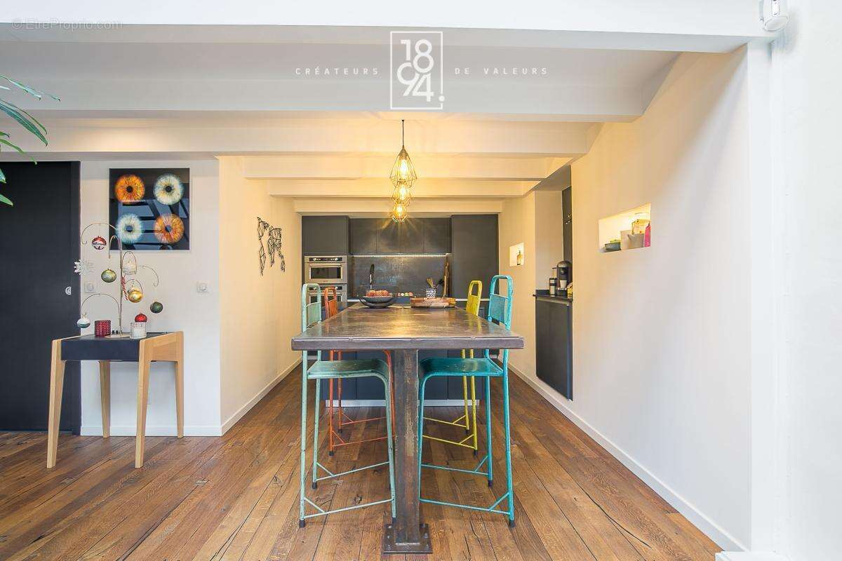 Appartement à MARSEILLE-7E
