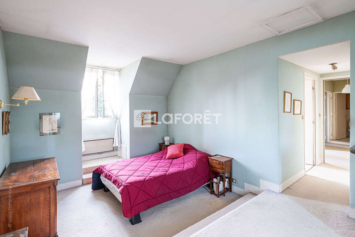 Maison à LOUVECIENNES