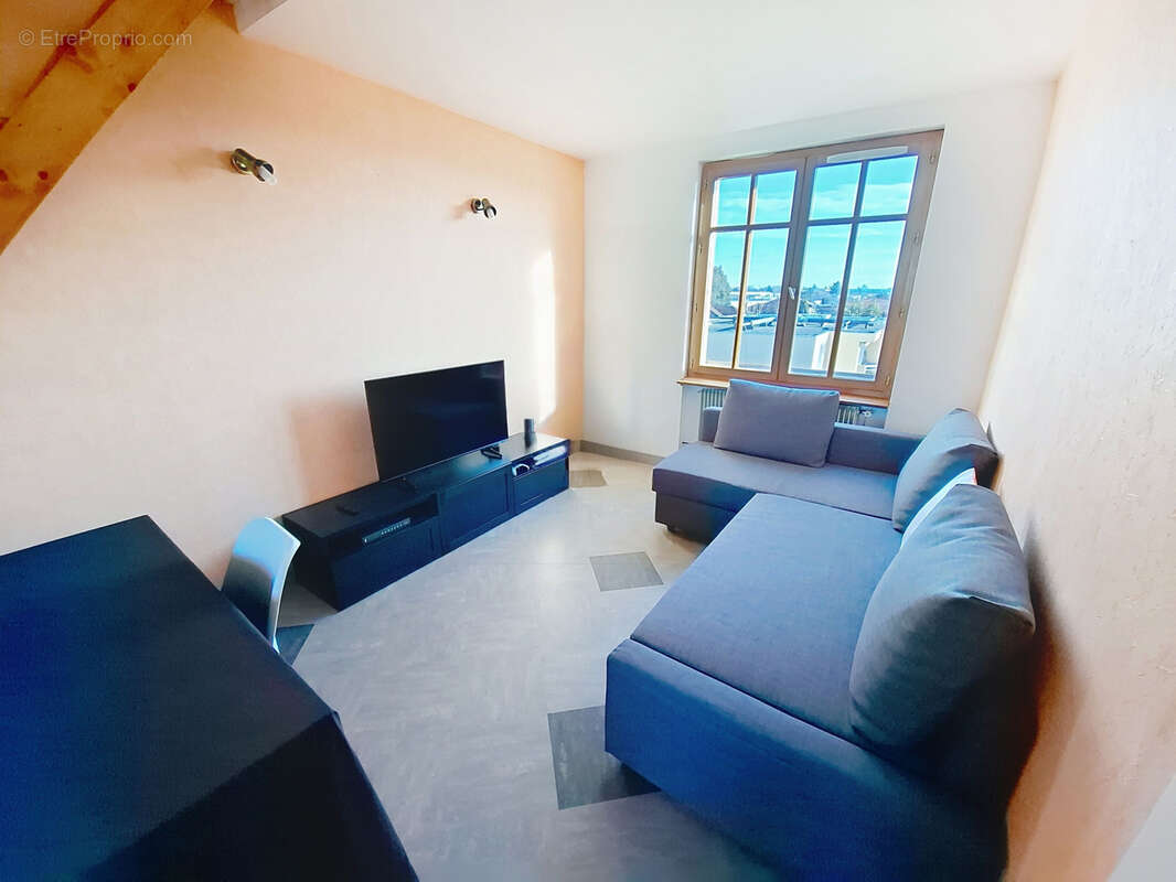 Appartement à SATHONAY-CAMP