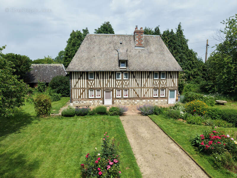 Maison à BERNAY