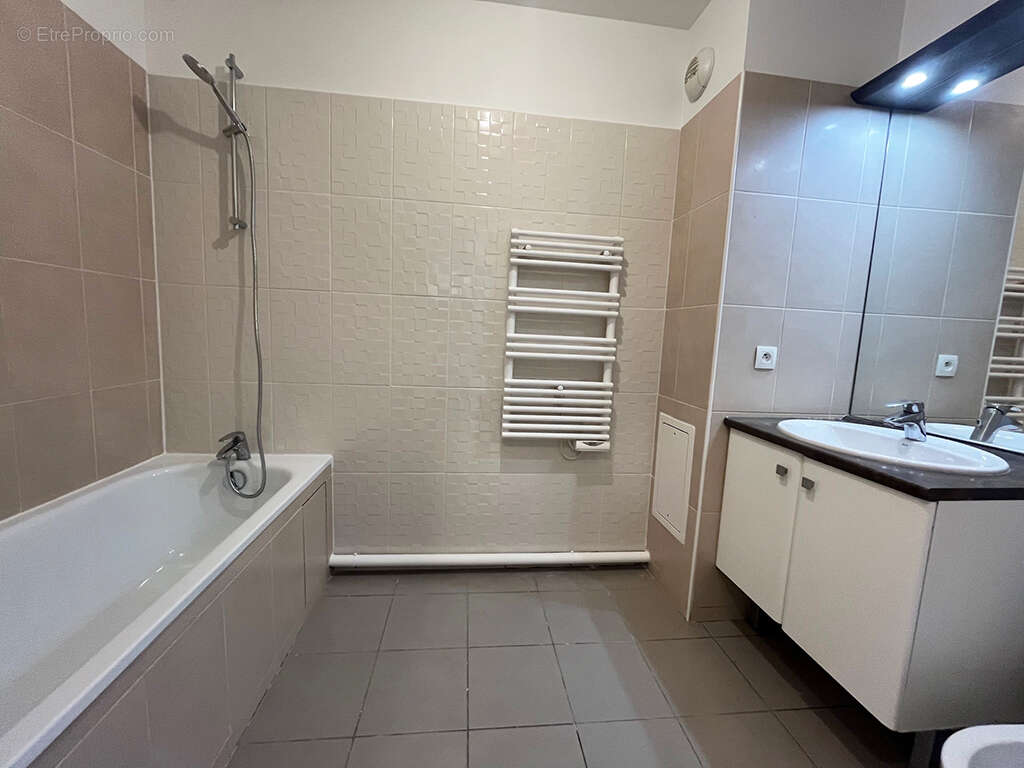 Appartement à ASNIERES-SUR-SEINE