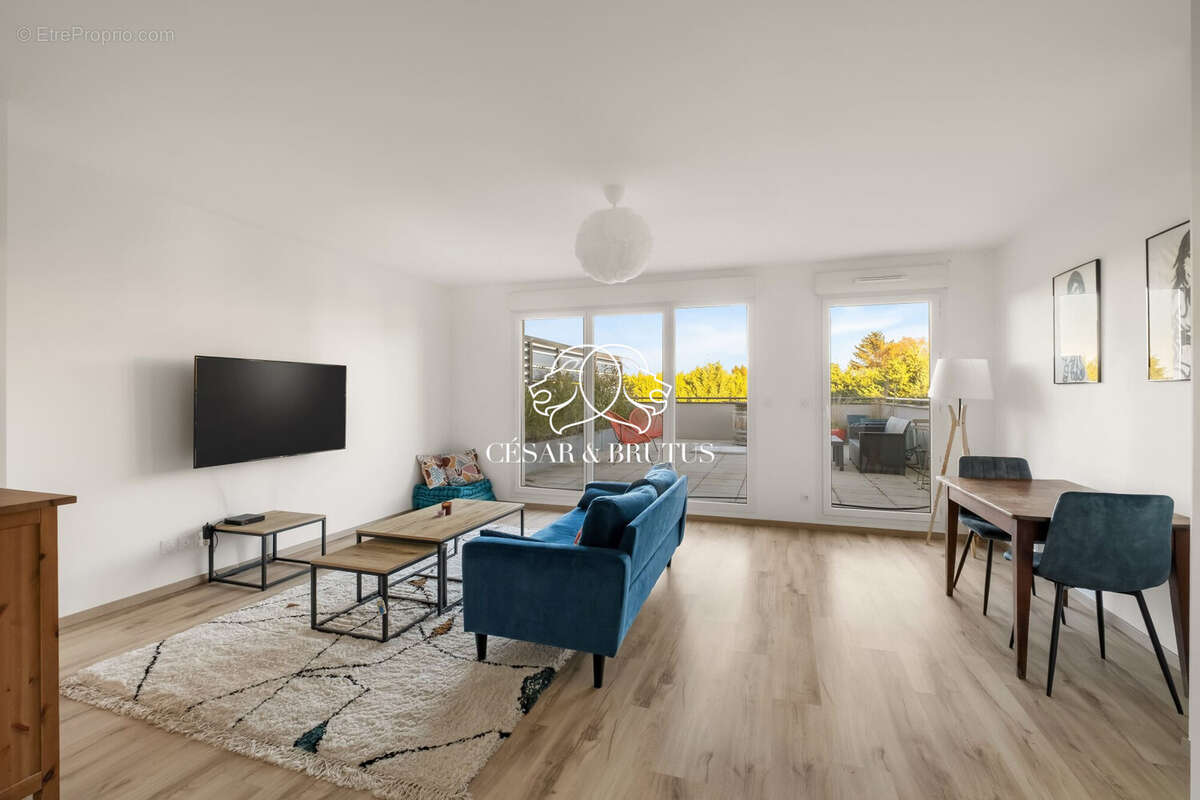 Appartement à PONT-EVEQUE