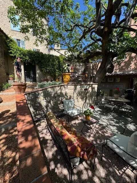 Maison à LORGUES