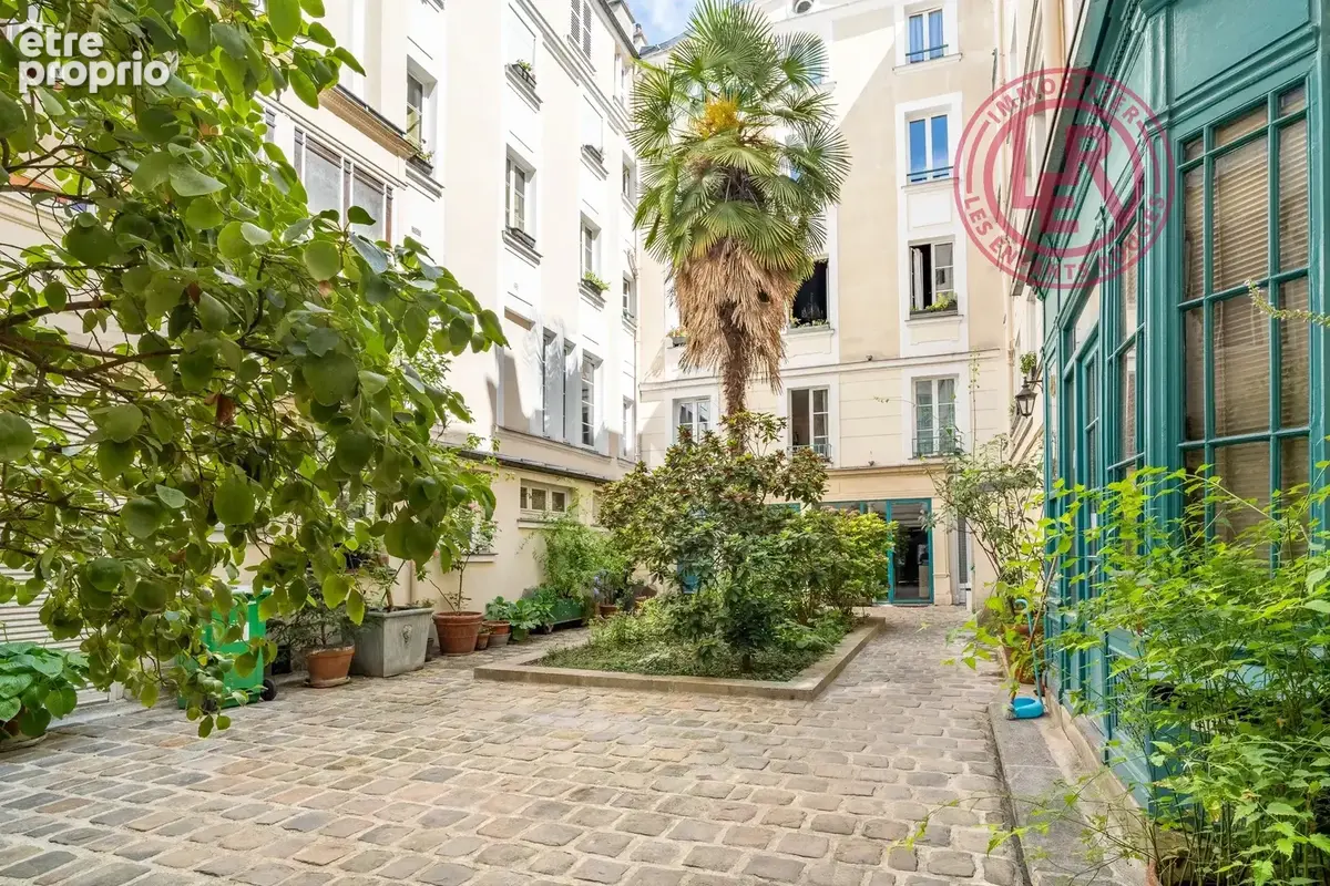 Paris 10ème - rue René Boulanger - Appartement de 4 pièces - photo 8