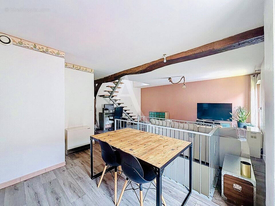 Appartement à NANTEUIL-LES-MEAUX