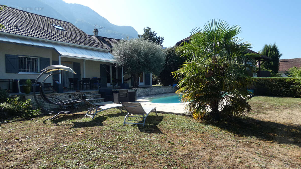 Villa 6 pièces   204 m2   5 chambres   piscine   drumettaz-clarafond - photo 45