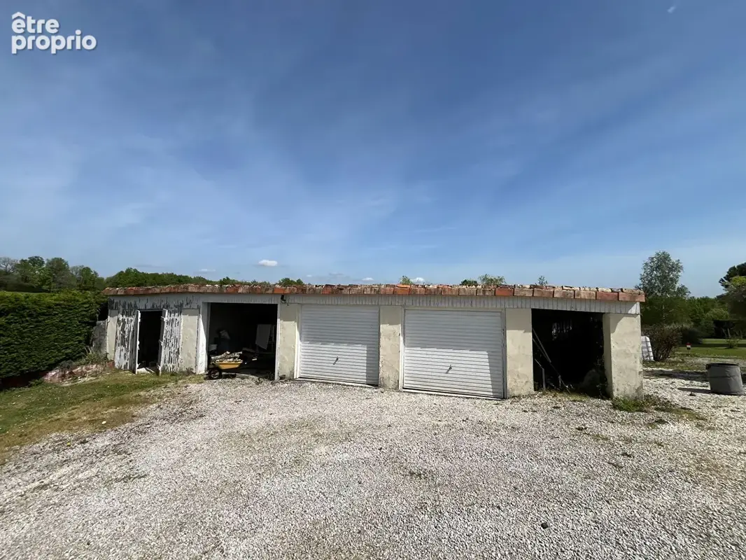 Charmante charentaise rénovée avec 4 chambres, piscine et vue dégagée - photo 3