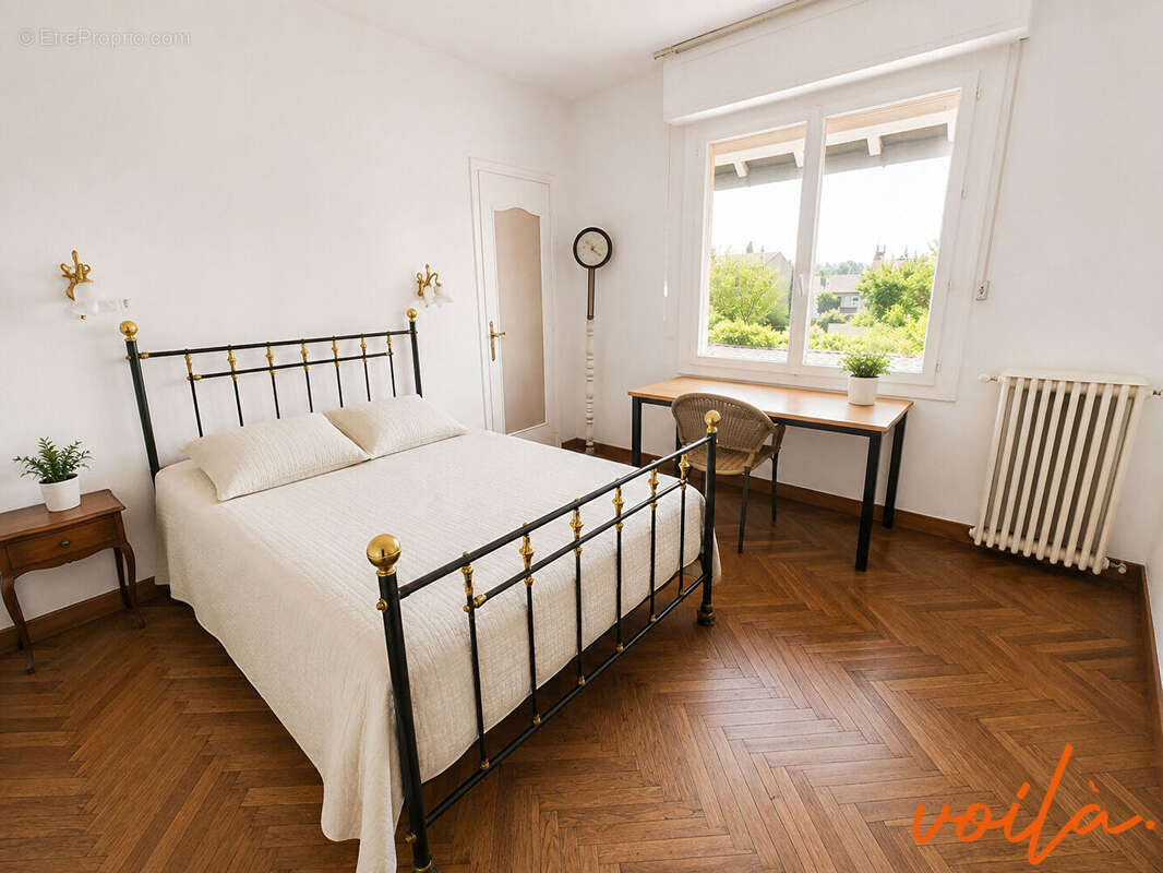 Ref: prometteuse7 : grande maison divisee en plusieurs logements avec jardin et parking - photo 10