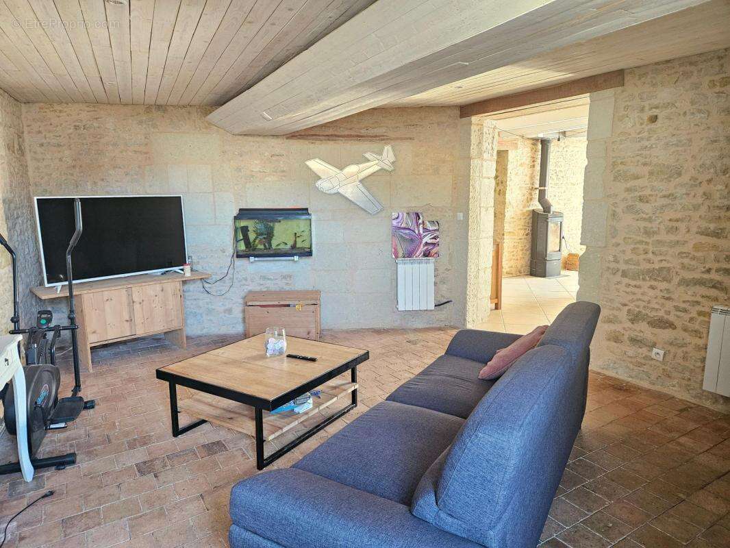 Maison à BRION-PRES-THOUET