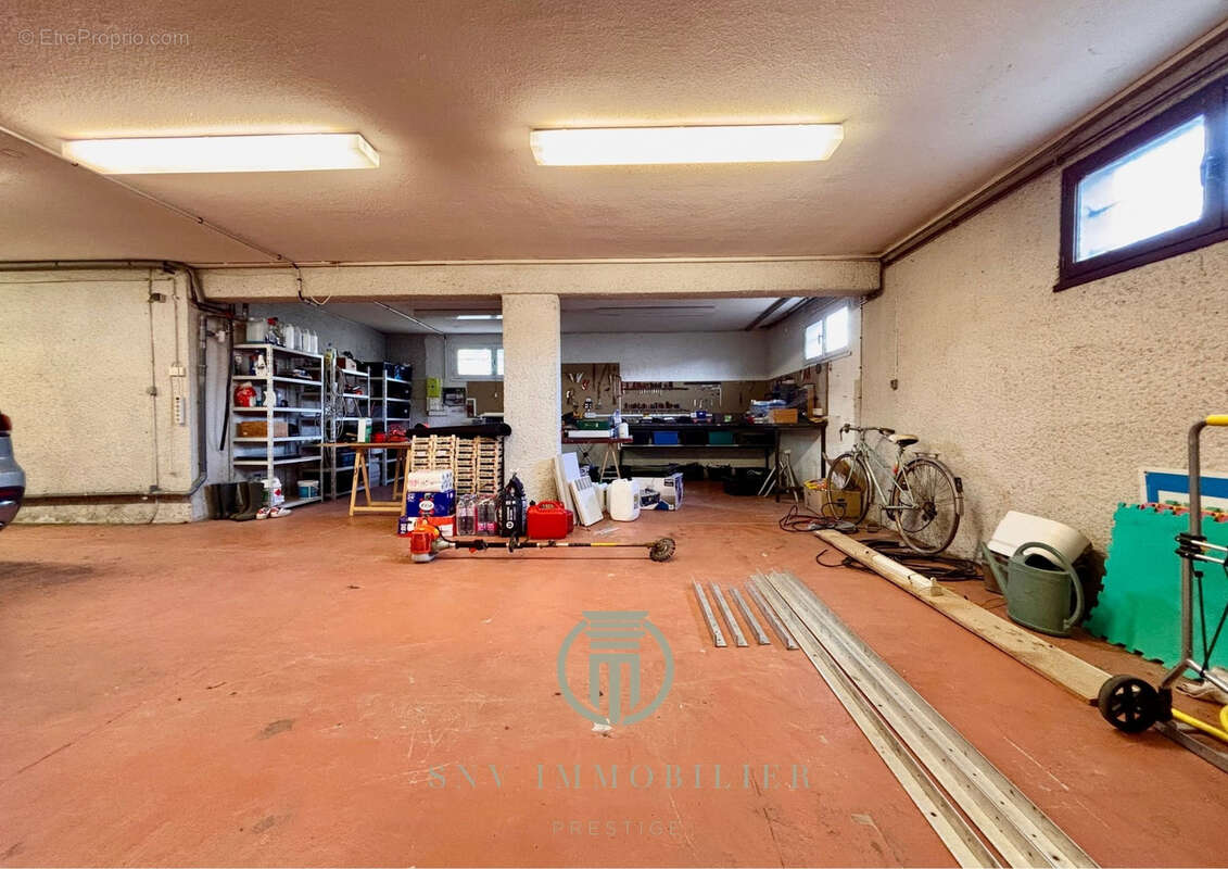 Grande propriété familiale de 357 m2 avec sous-sol de 300 m2 et potentiel de division, à 15 min de Paray-le-Mo - photo 27