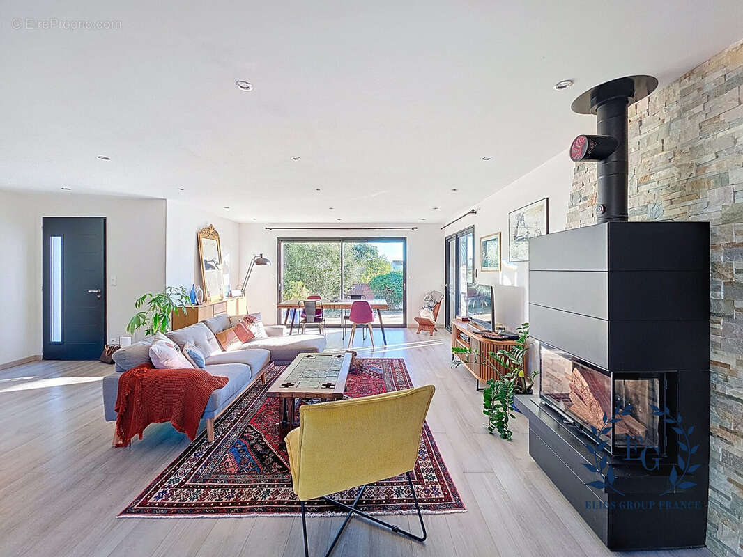 Maison à AIGUES-VIVES