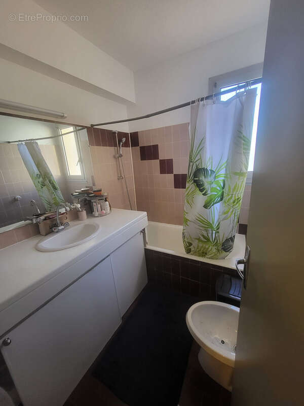 Appartement et garage loués proche centre-ville Perpignan - photo 6