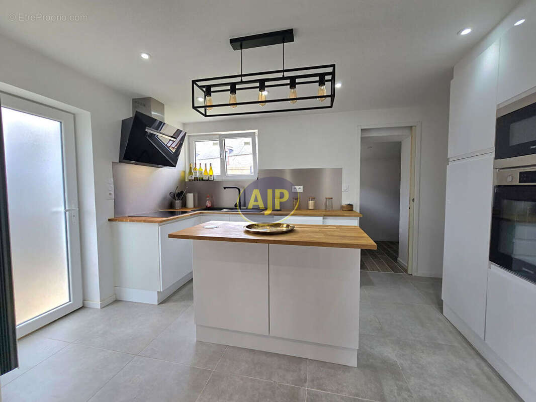 Maison à GUEMENE-PENFAO