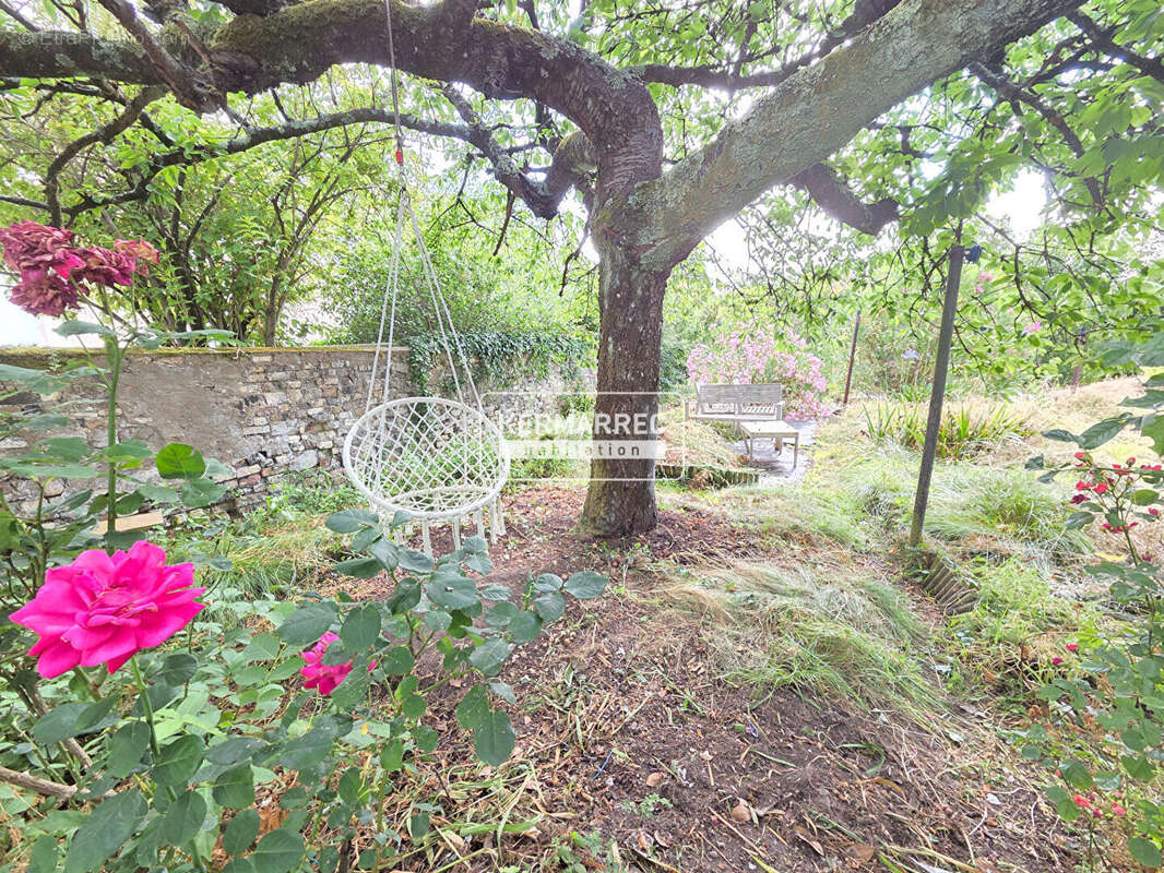 TRIGNAC - 7 chambres - 198 m² - photo 15